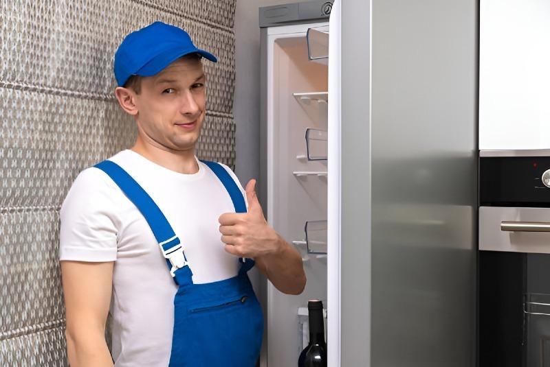 Refrigerator repair in Blythe